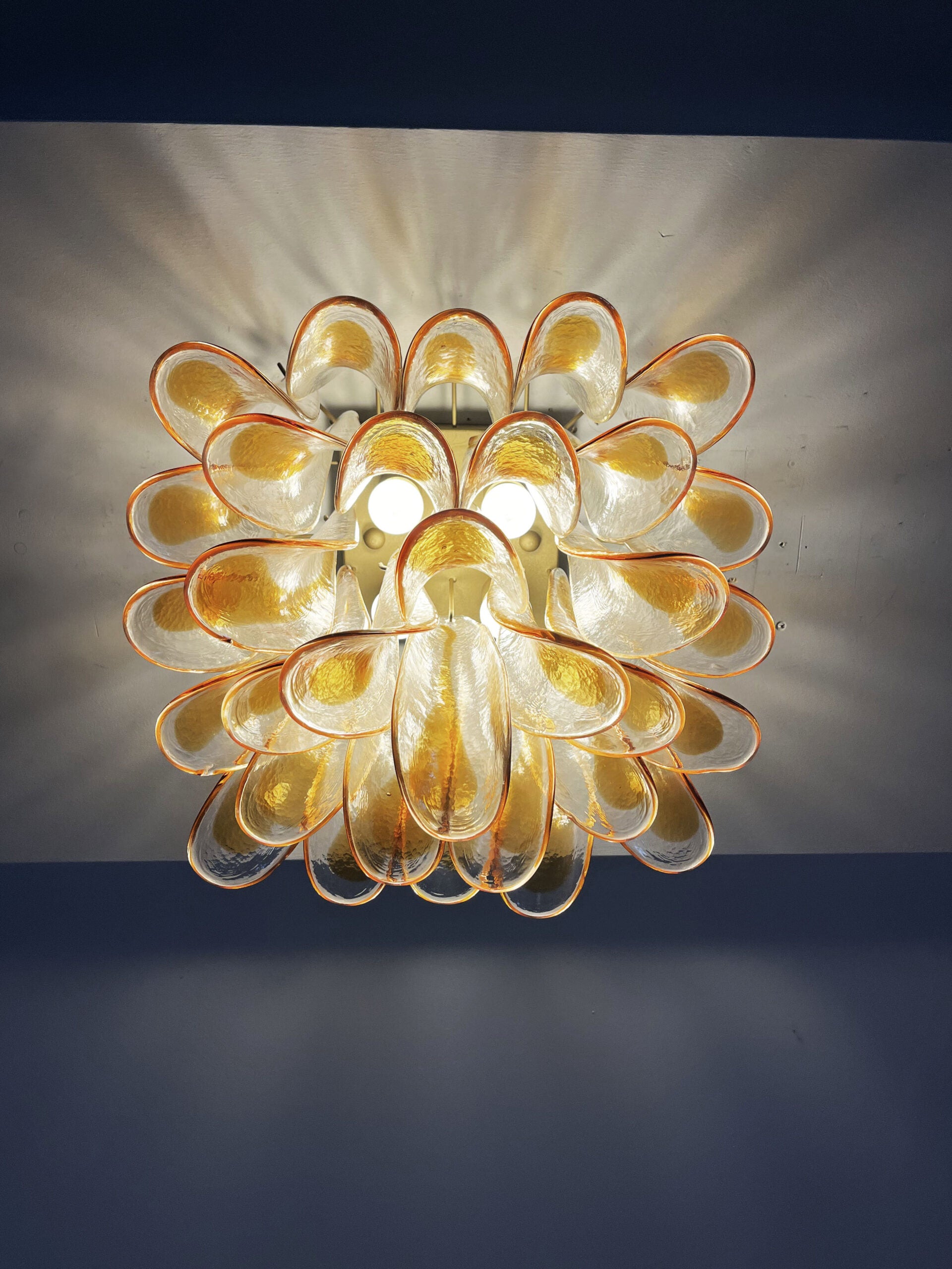 Murano Deckenlampe – 32 Klares, Gelbes Blütenblattglas – Detail 10 – Murano Classics