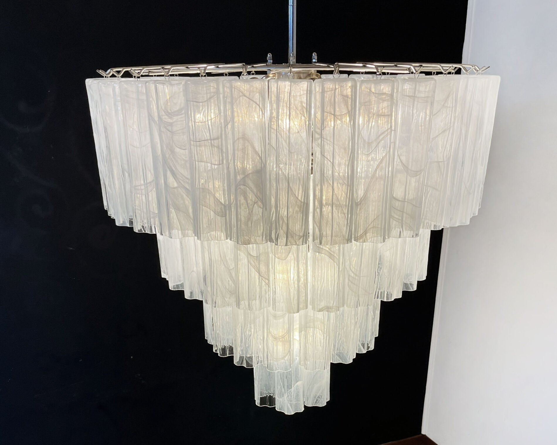 Murano Chandelier – 78 White Alabaster Glass Tubes – detail 9 – Murano Classics