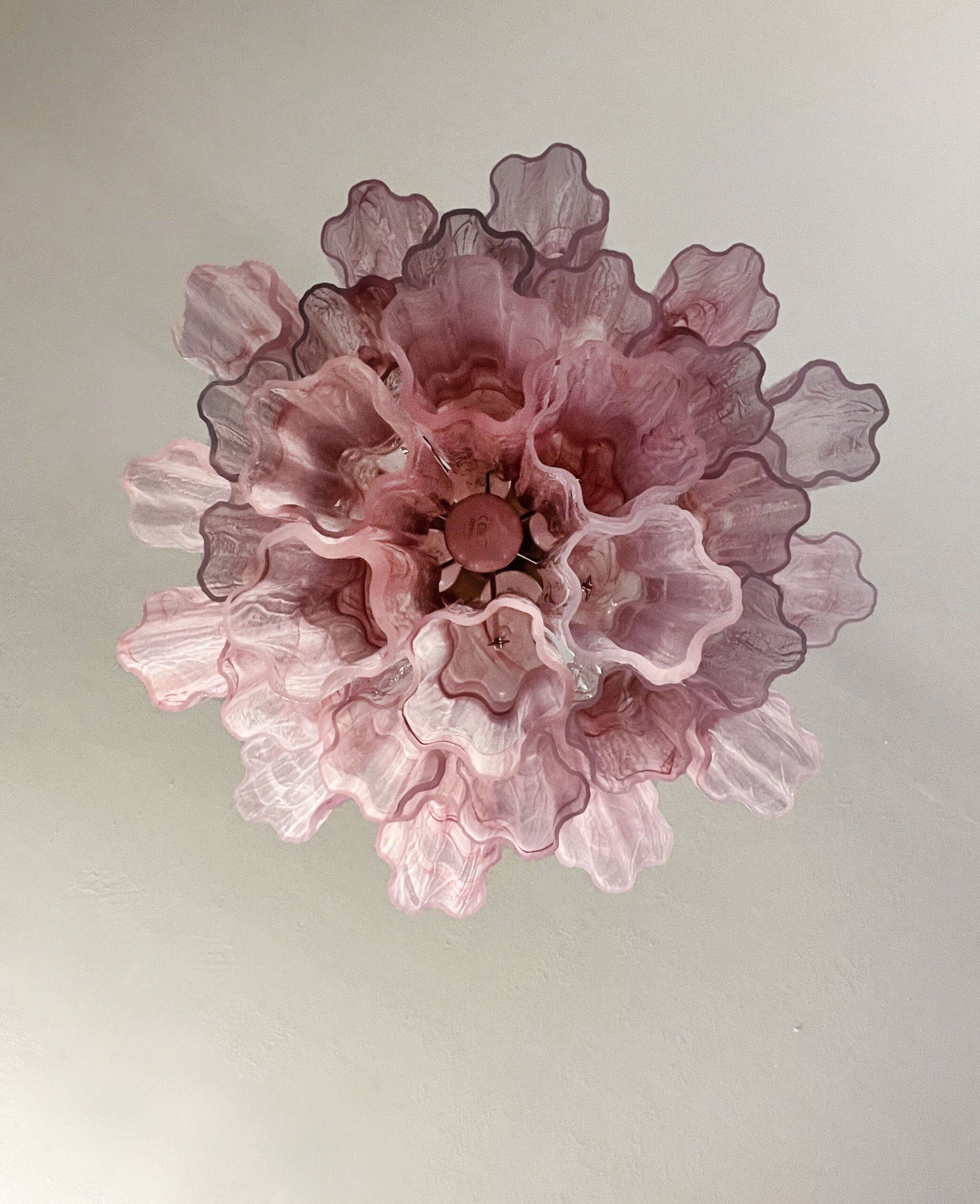 Murano Lysekrone – 30 Rosa Alabaster Glassrør – detalj 1 – Murano Classics