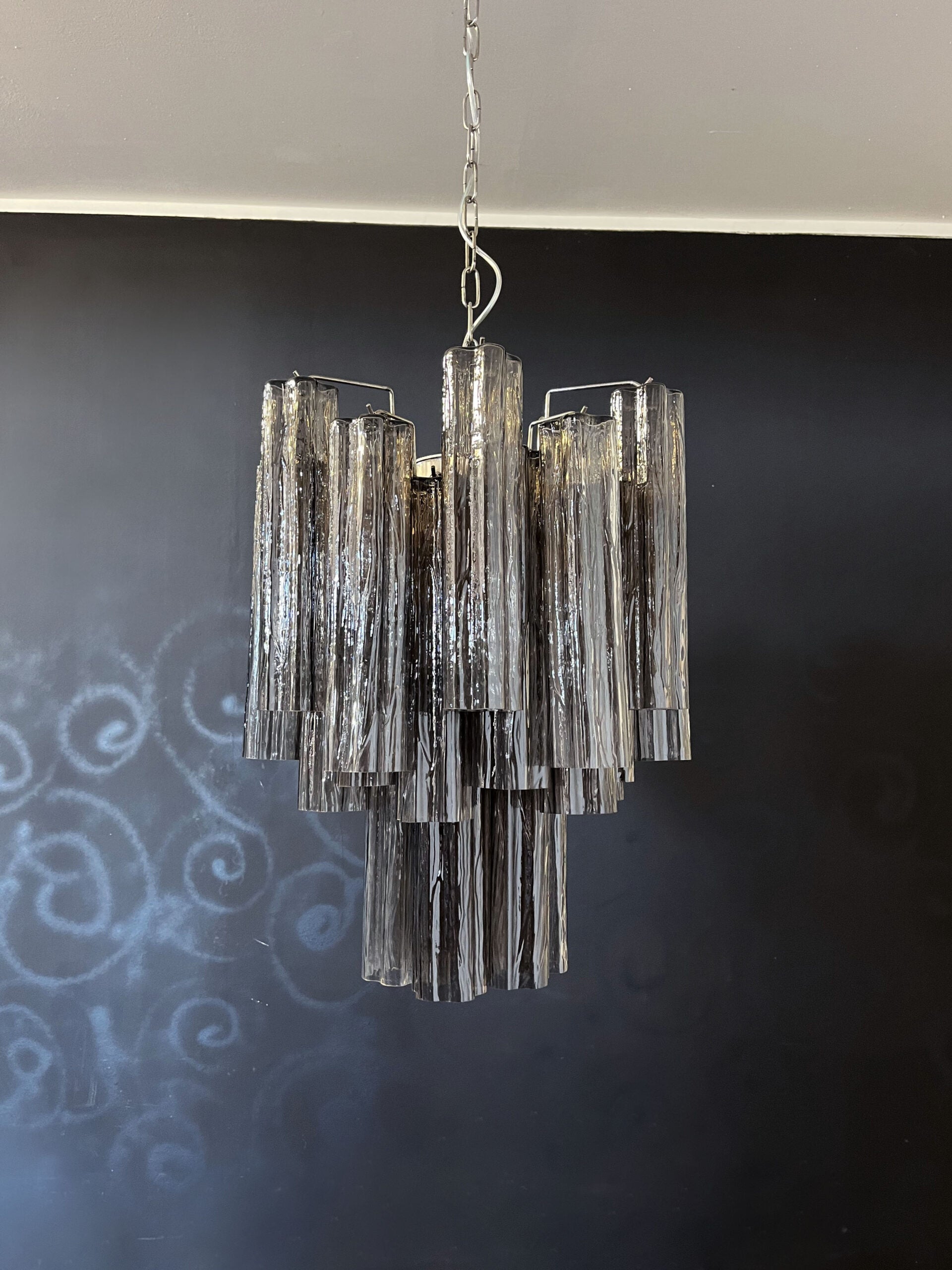 Murano Lysekrone – 30 Røykfargede Glassrør – Murano Classics