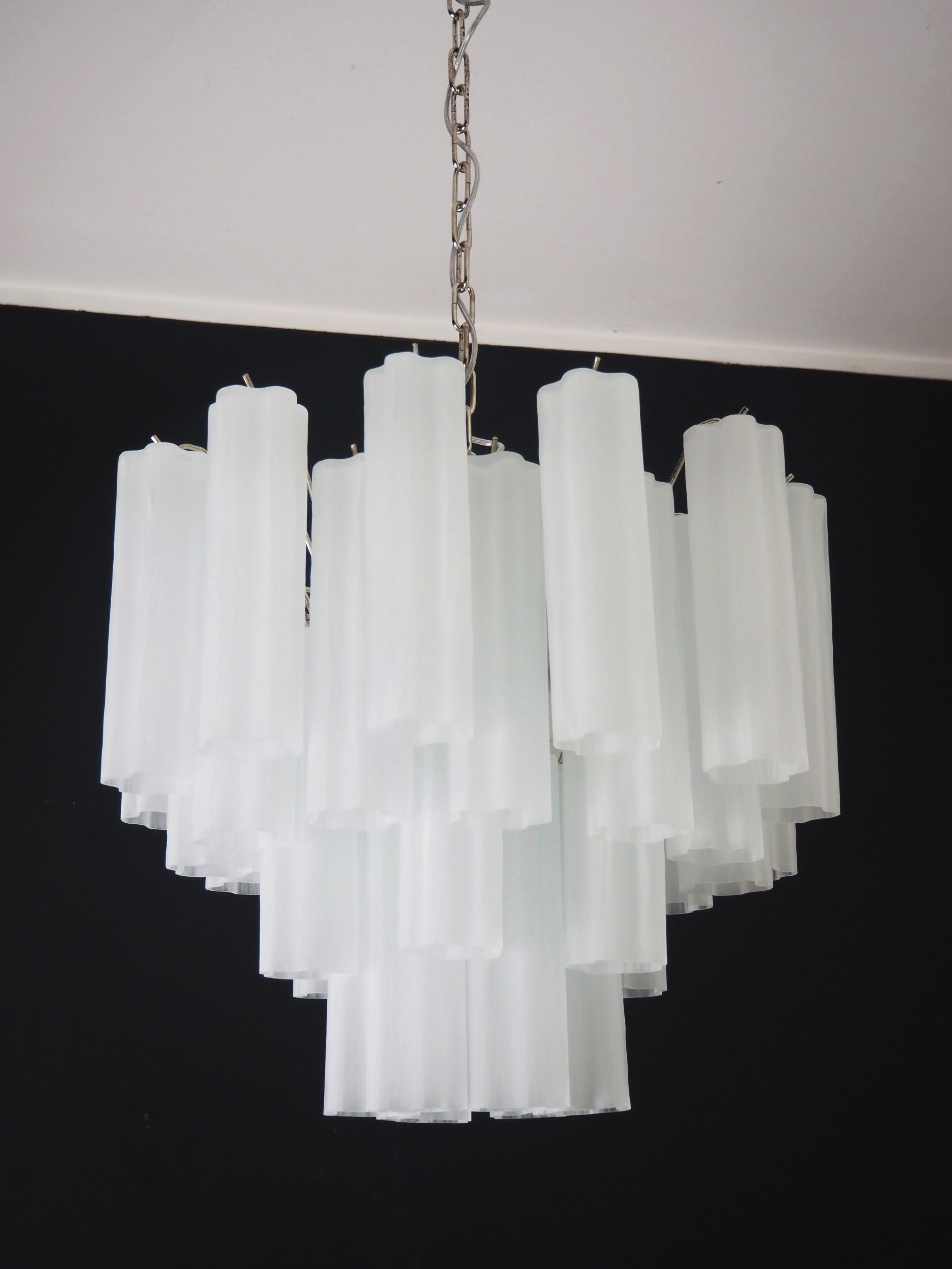 Murano Chandelier – 36 Matte White Glass Tubes – detail 3 – Murano Classics