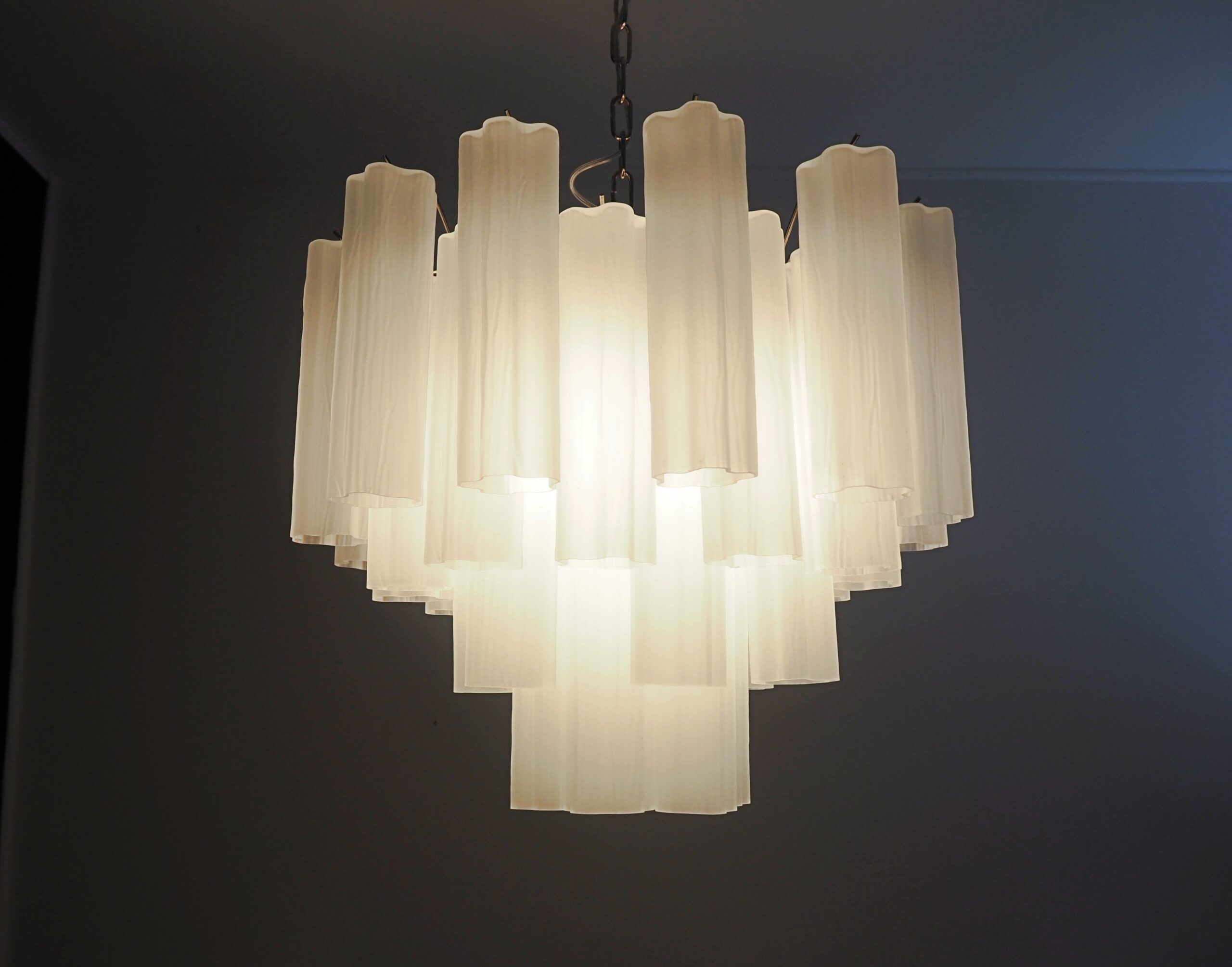 Murano Chandelier – 36 Matte White Glass Tubes – detail 4 – Murano Classics
