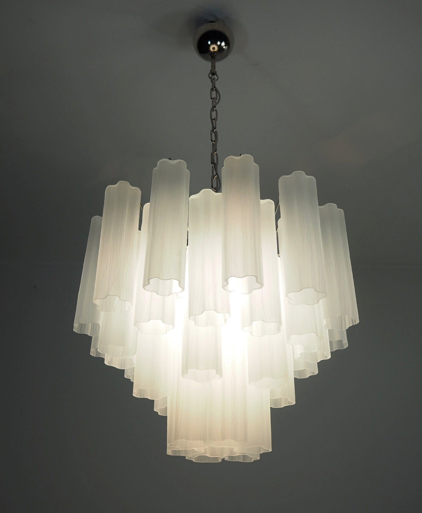 Lustre Murano | 36 Tubes en Verre Blanc Mat