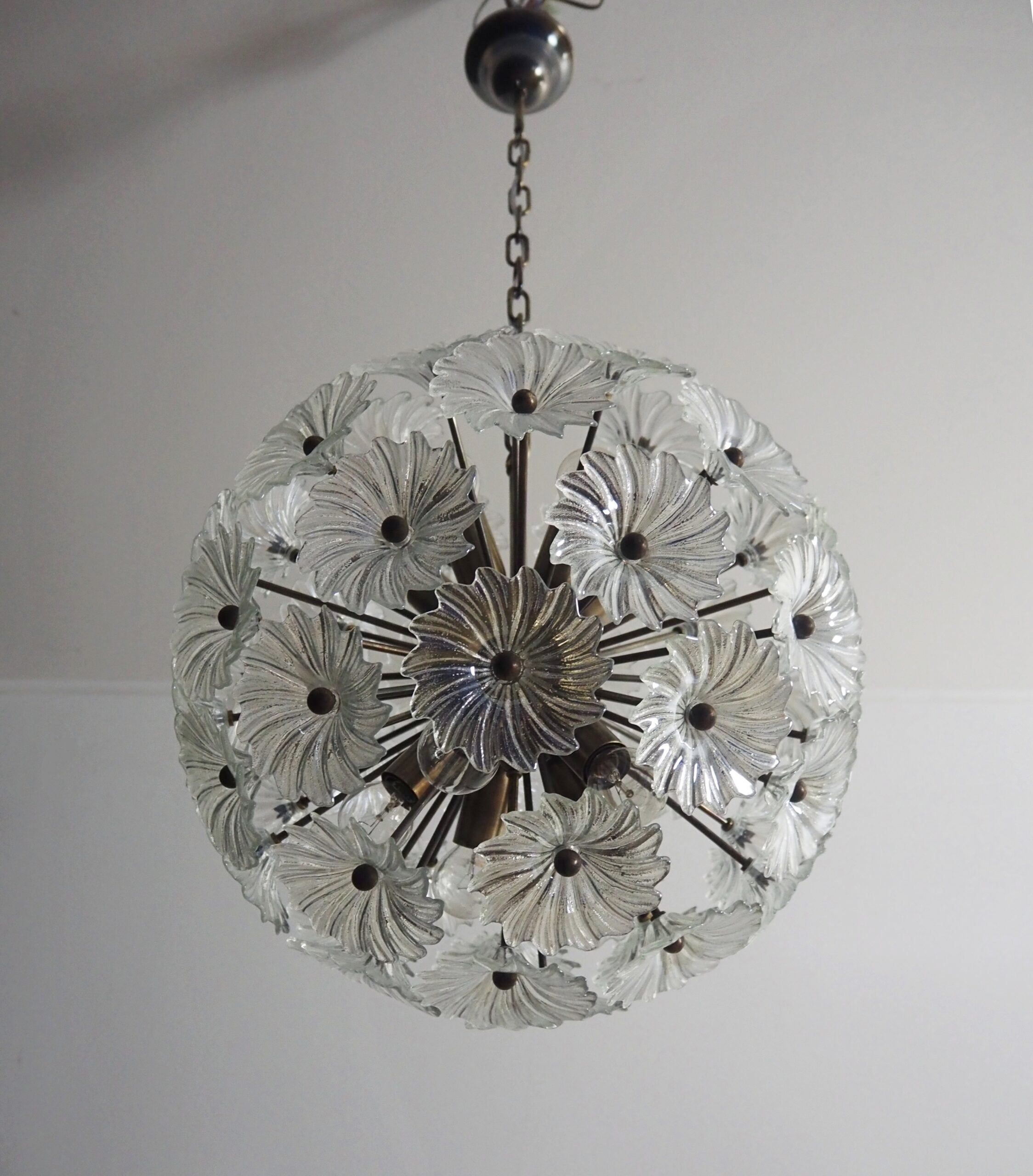 Murano Lysekrone – 51 Klare Tusenfrydglass – detalj 7 – Murano Classics
