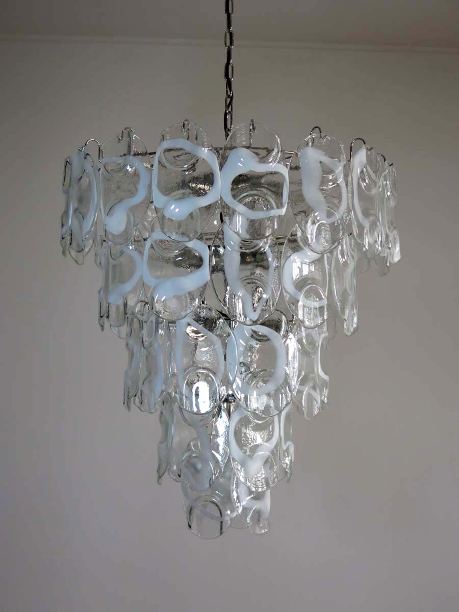 Lustre Murano – 50 Verres Crostoli Blancs – détail 2 – Murano Classics