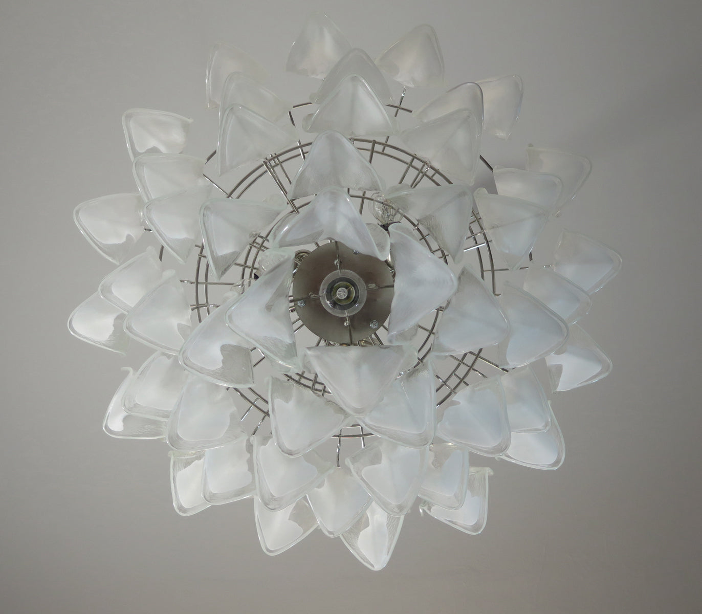 Murano Lysekrone – 50 Hvite Klare Rondiniglass – detalj 1 – Murano Classics