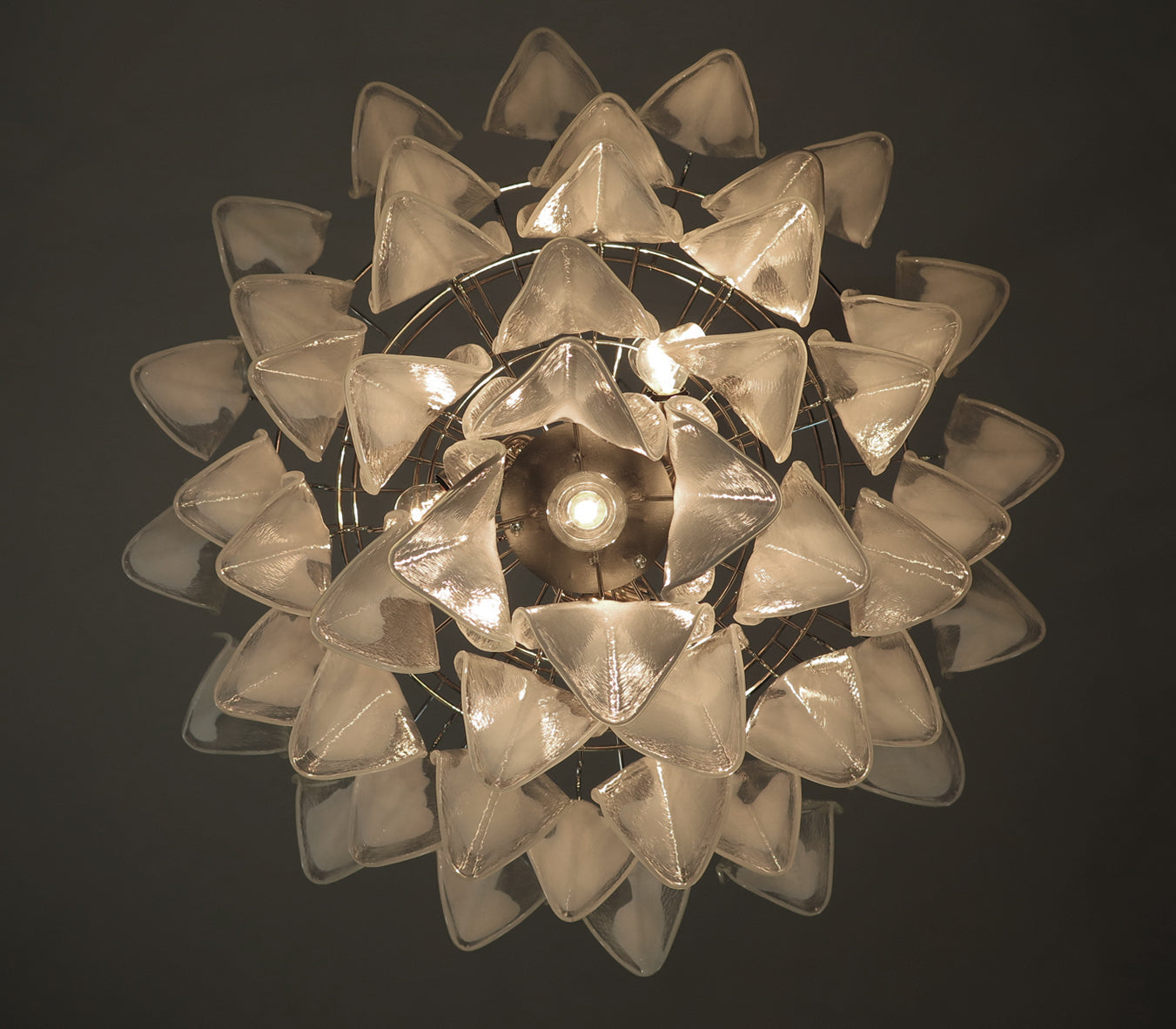 Murano Lysekrone – 50 Hvite Klare Rondiniglass – detalj 11 – Murano Classics