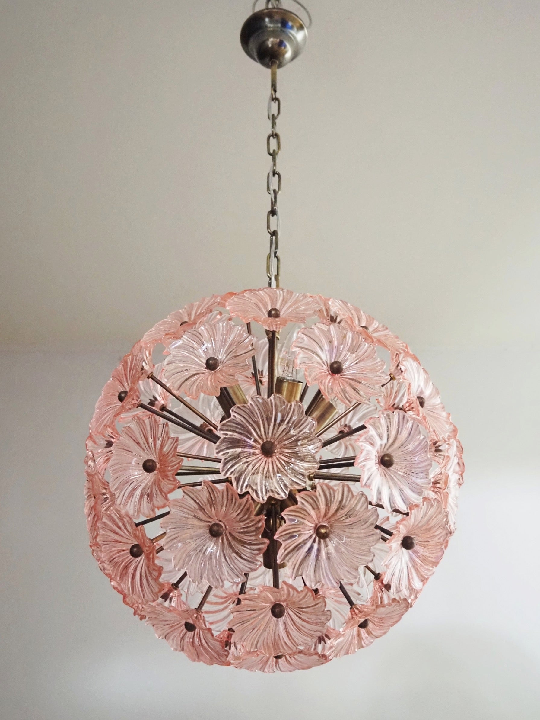 Murano Chandelier – 51 Pink Daisy Glass – detail 8 – Murano Classics