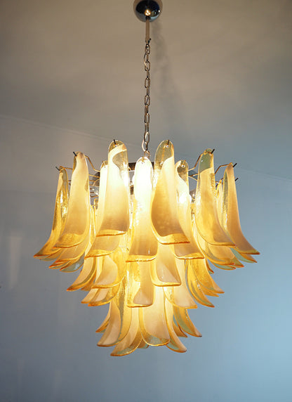 Murano Chandelier | 53 Caramel-coloured cone leaf glasses