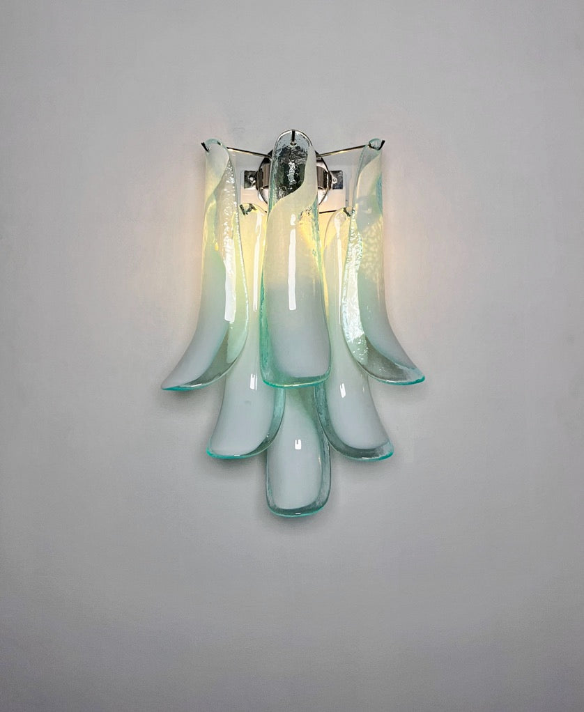 Murano Vegglampe | Turkise Lattimo Konglebladglass | 1 par