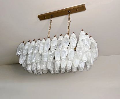 Murano Lysekrone | 84 Hvite Alabaster Gull Poliedriglass