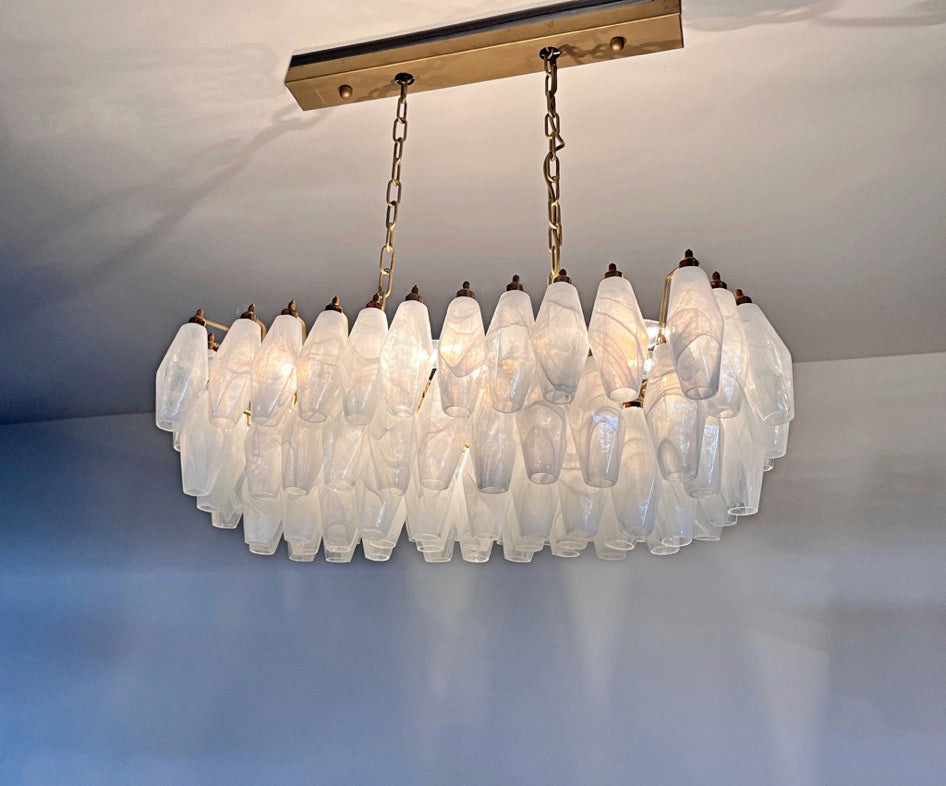 Murano Lysekrone | 84 Hvite Alabaster Gull Poliedriglass