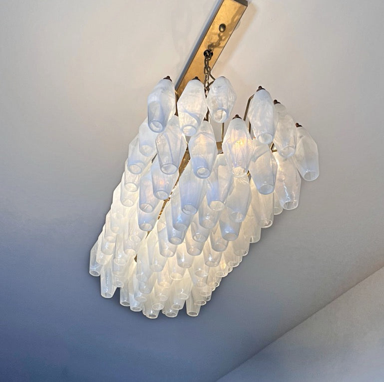 Murano Lysekrone | 84 Hvite Alabaster Gull Poliedriglass