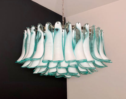 Murano Lysekrone | 101 Hvite Turkise Lattimo Konglebladglass