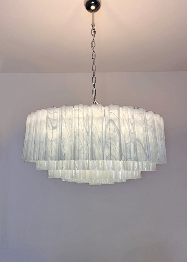 Murano Lysekrone | 101 Hvite Alabaster Rørglass