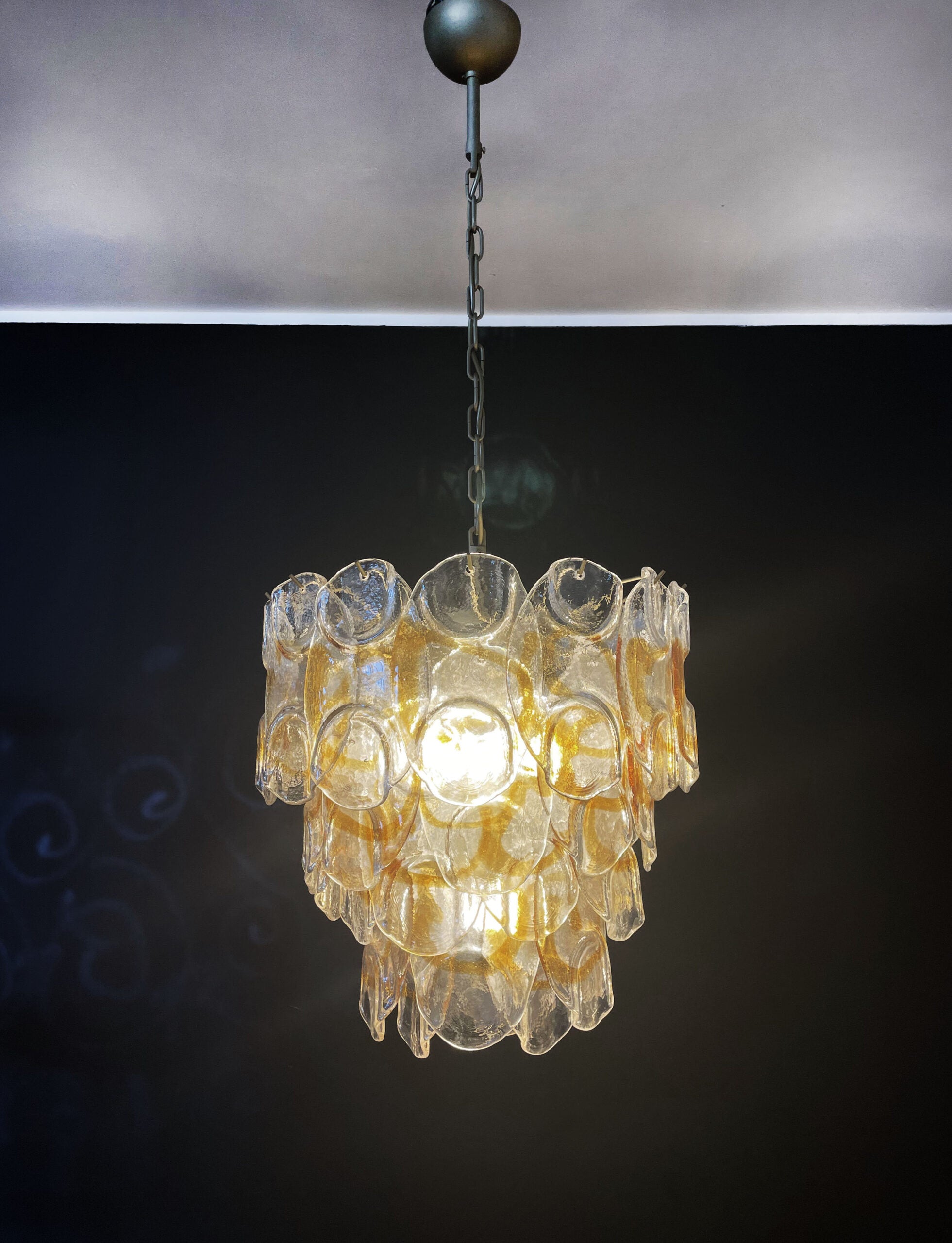 Lustre Murano – 41 Verres Crostoli Jaunes – détail 10 – Murano Classics