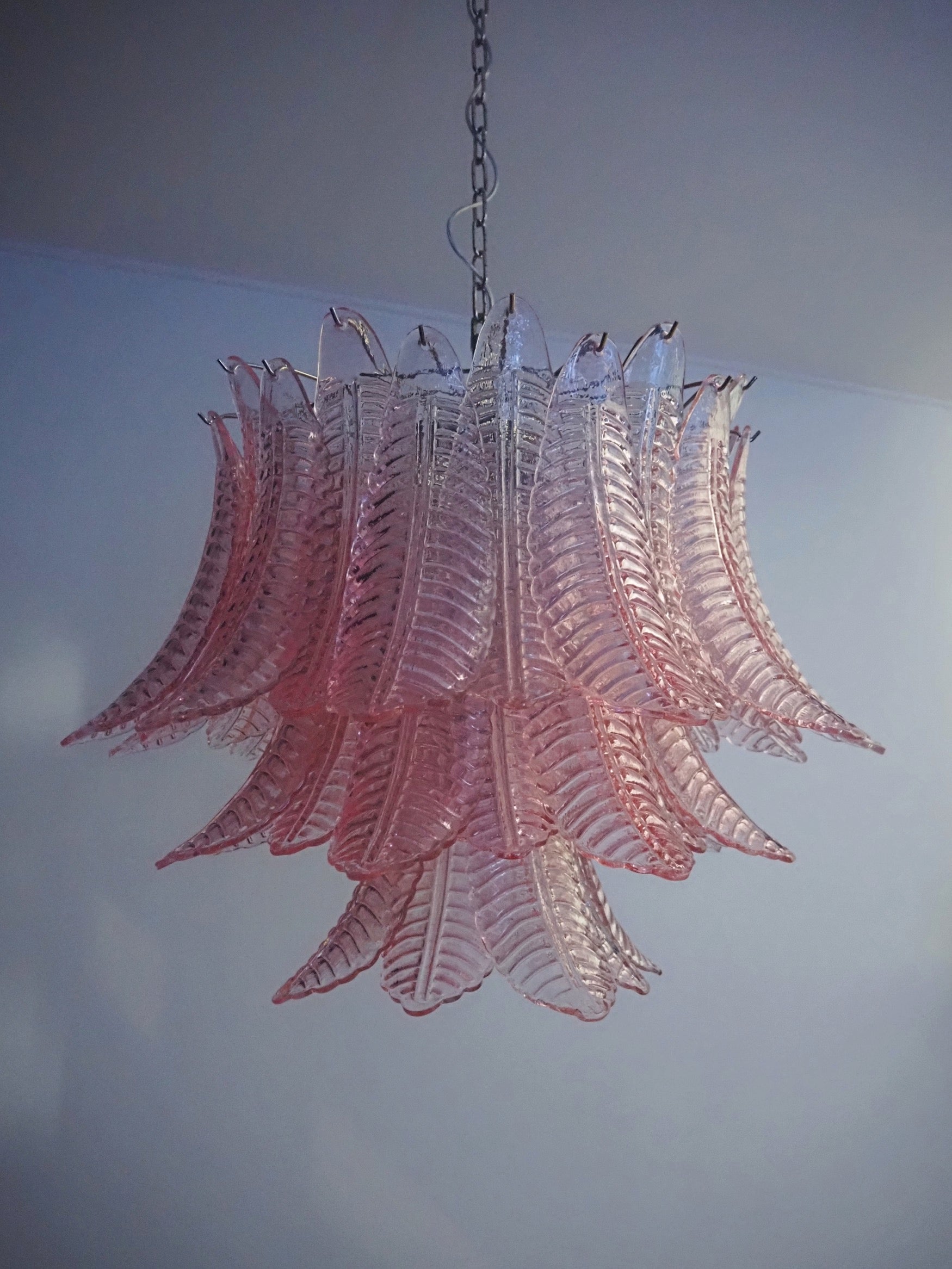Murano Chandelier – 48 Pink Felci Glass – Murano Classics