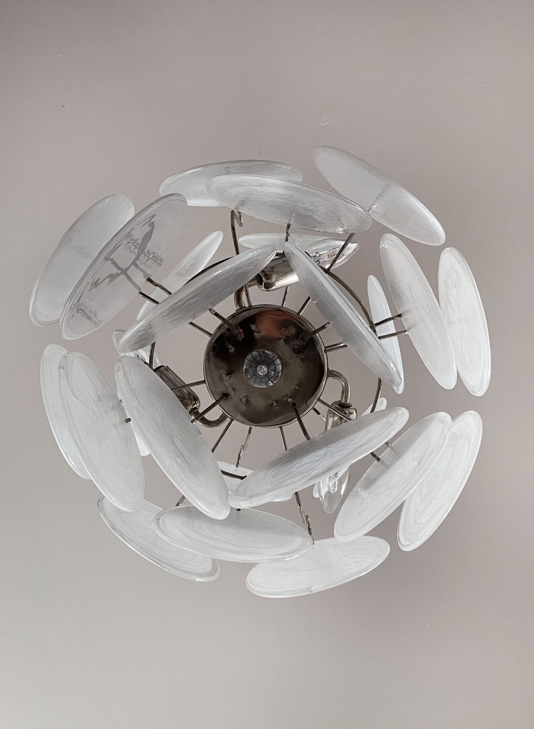 Lampadario Murano – 24 Vetri a Dischi Bianchi – dettaglio 1 – Murano Classics