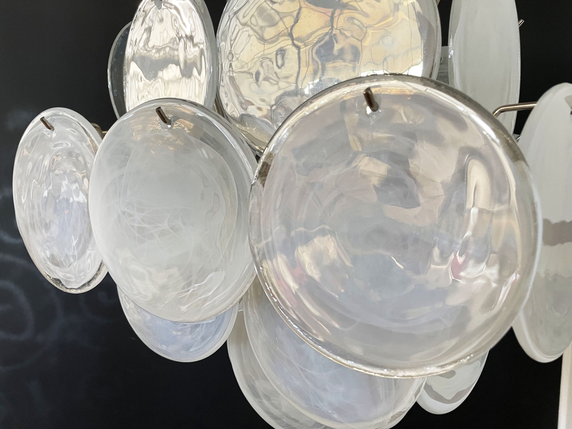 Murano Lysekrone | 36 Hvite Glassdisker