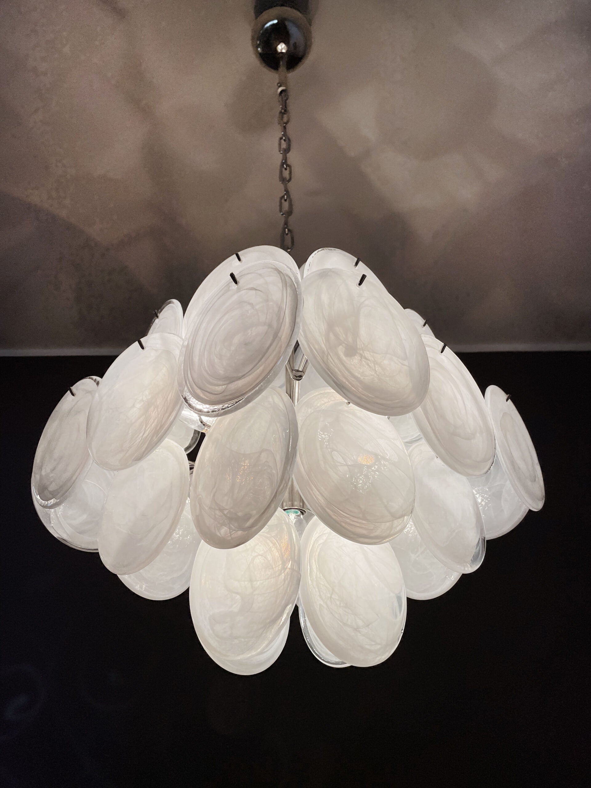 Murano Chandelier – 36 White Disc Glass – detail 2 – Murano Classics