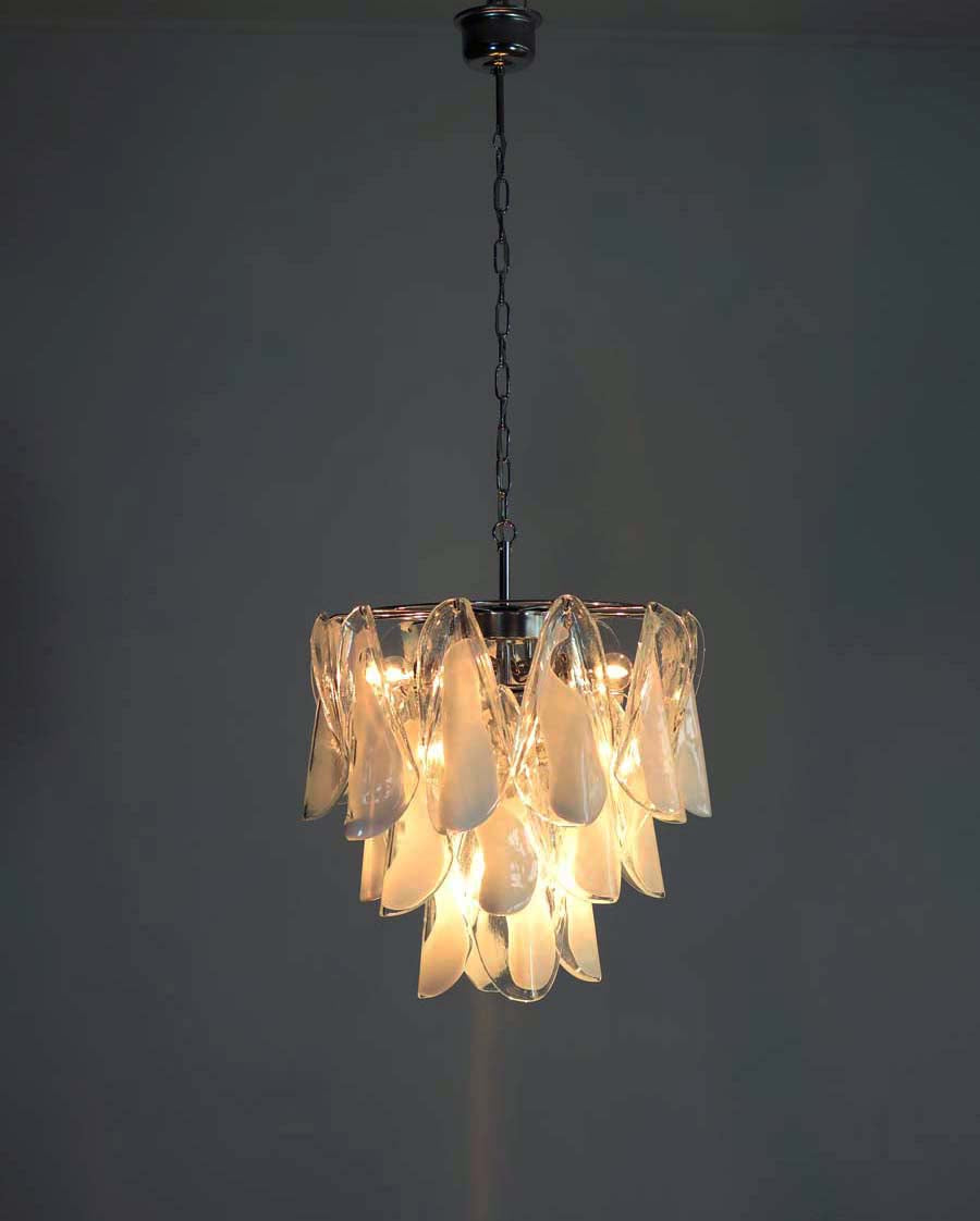 Murano Lysekrone – 24 Hvite Rondiniglass – detalj 2 – Murano Classics