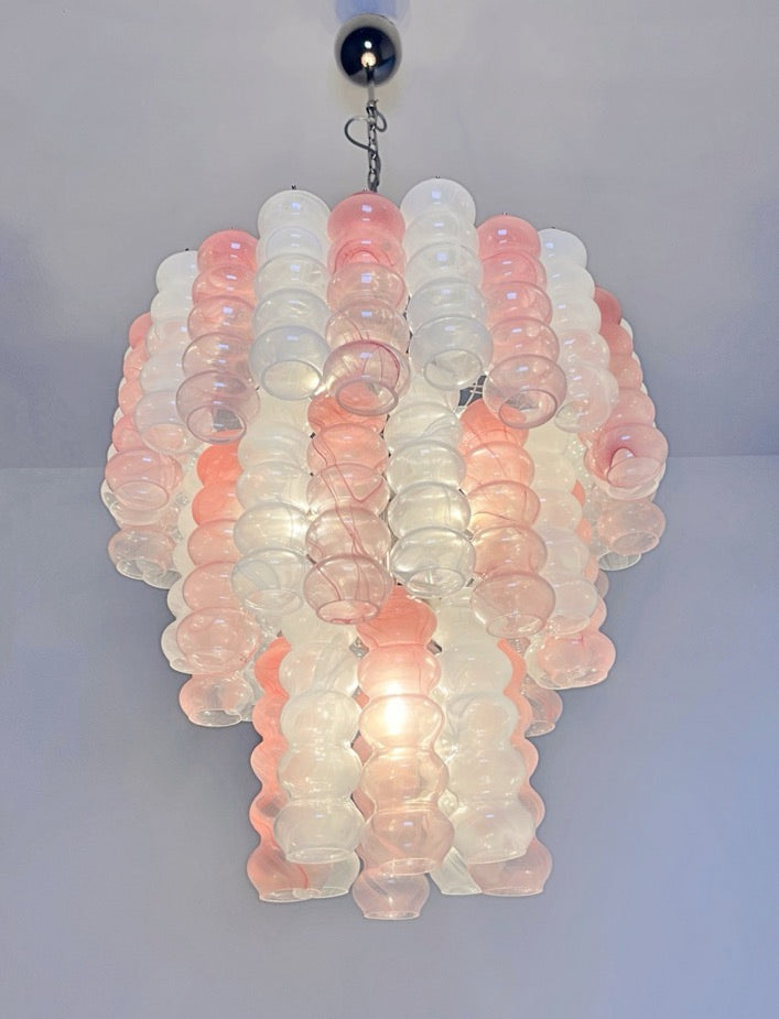 Murano Lysekrone | 48 Rosa Hvite Alabaster Rørglass