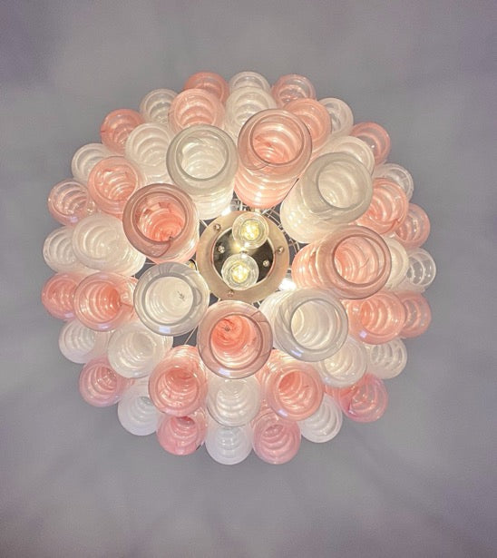 Murano Lysekrone | 48 Rosa Hvite Alabaster Rørglass