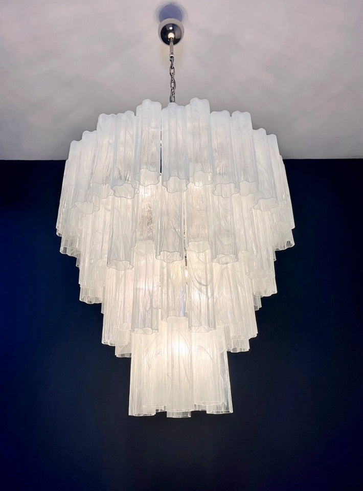 Murano Lysekrone | 80 Hvite Alabaster Rørglass