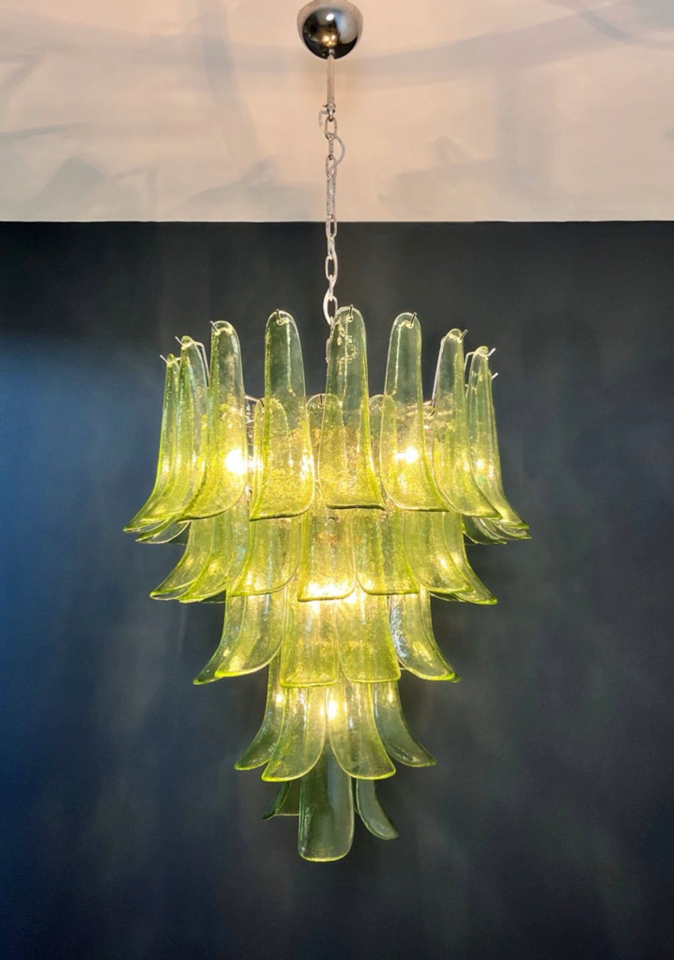 Murano Chandelier – 52 Green Petal Glass – detail 6 – Murano Classics