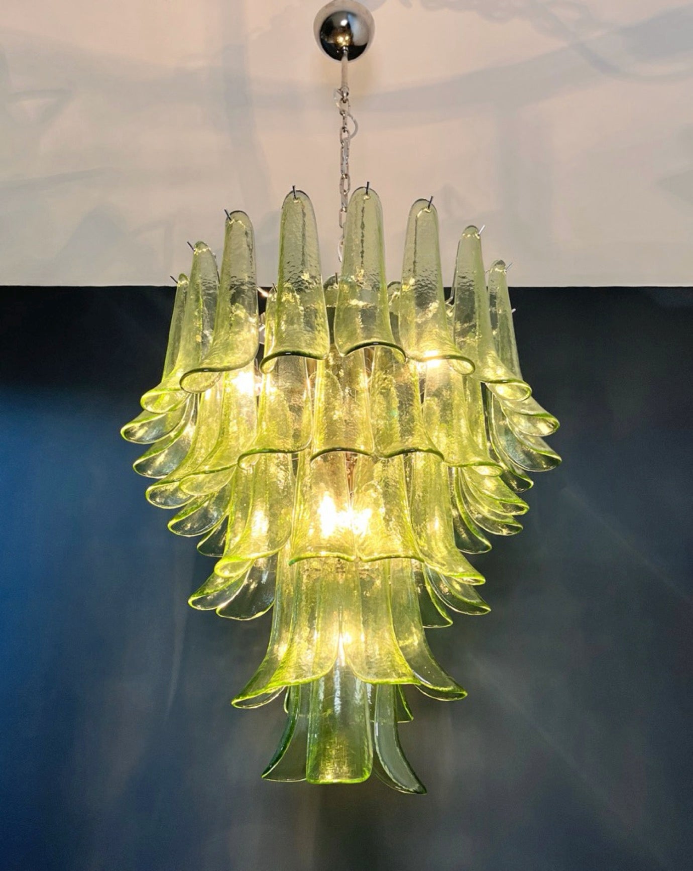 Murano Lysekrone | 52 Grønne Konglebladglass