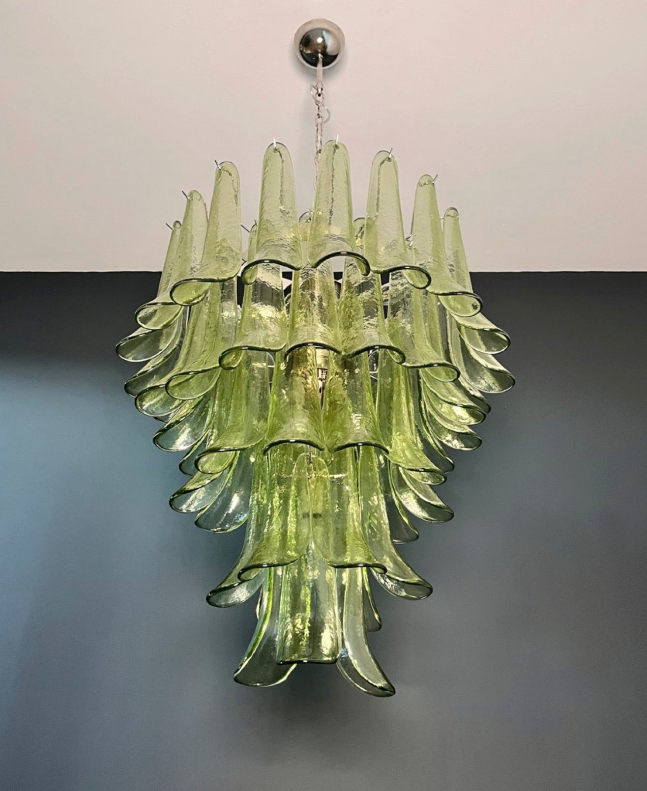 Murano Chandelier – 52 Green Petal Glass – detail 11 – Murano Classics