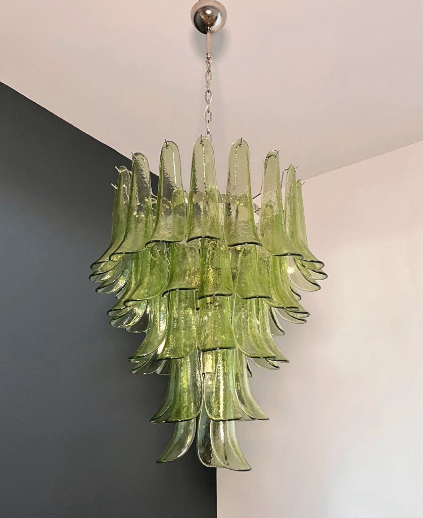 Murano Chandelier – 52 Green Petal Glass – detail 10 – Murano Classics