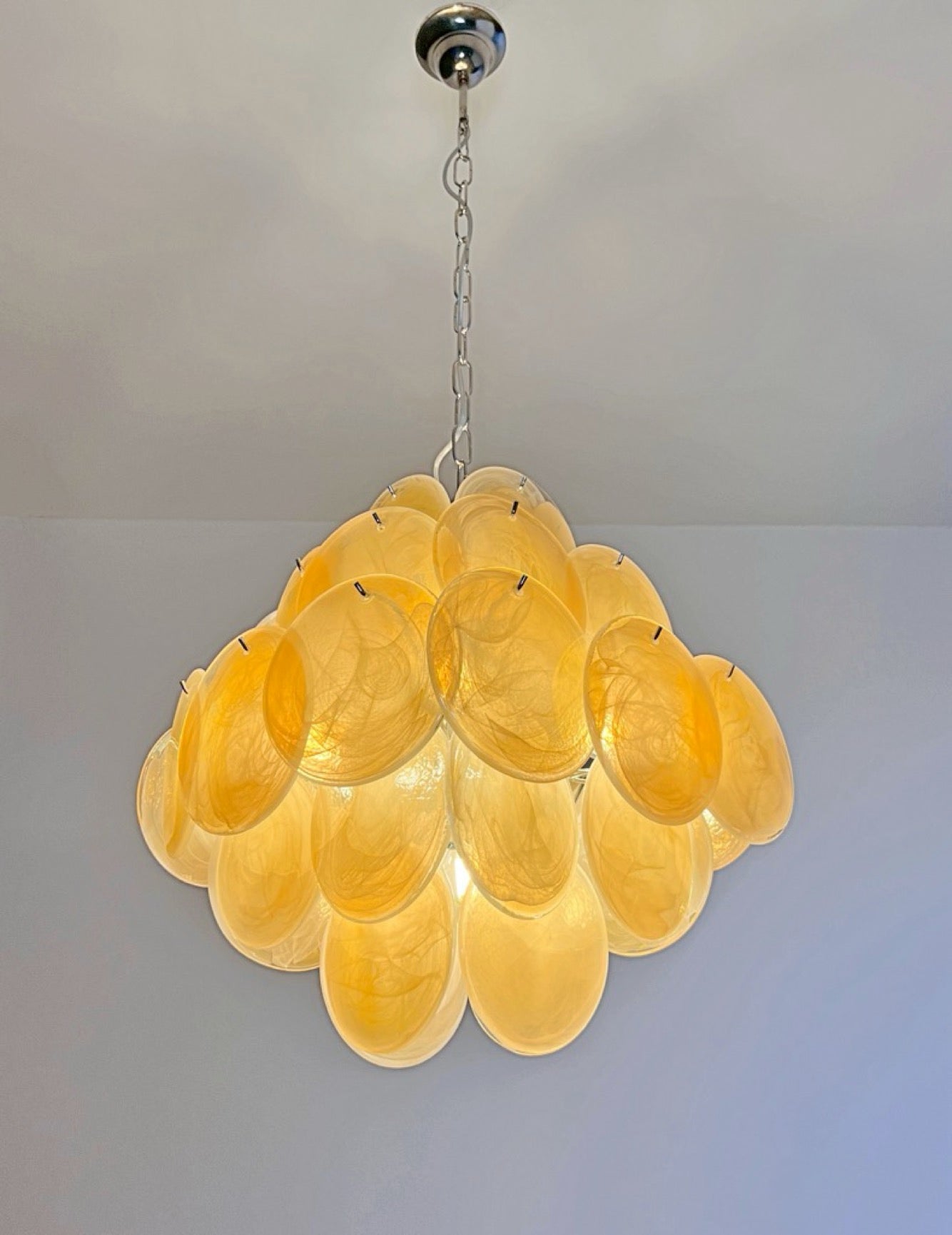 Murano Chandelier – 36 Alabaster Yellow Disc Glass – detail 2 – Murano Classics