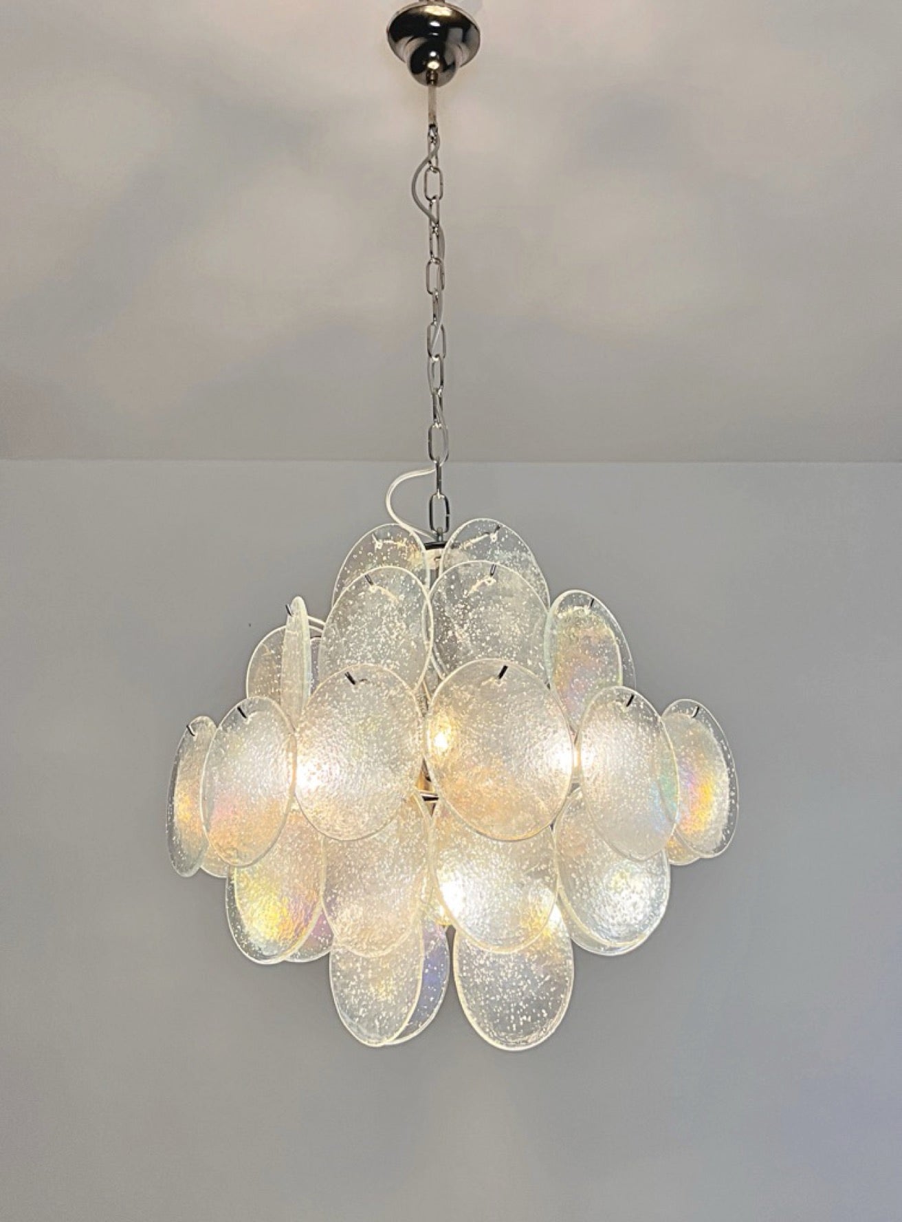 Murano Chandelier – 36 Iris Disc Glass – detail 4 – Murano Classics