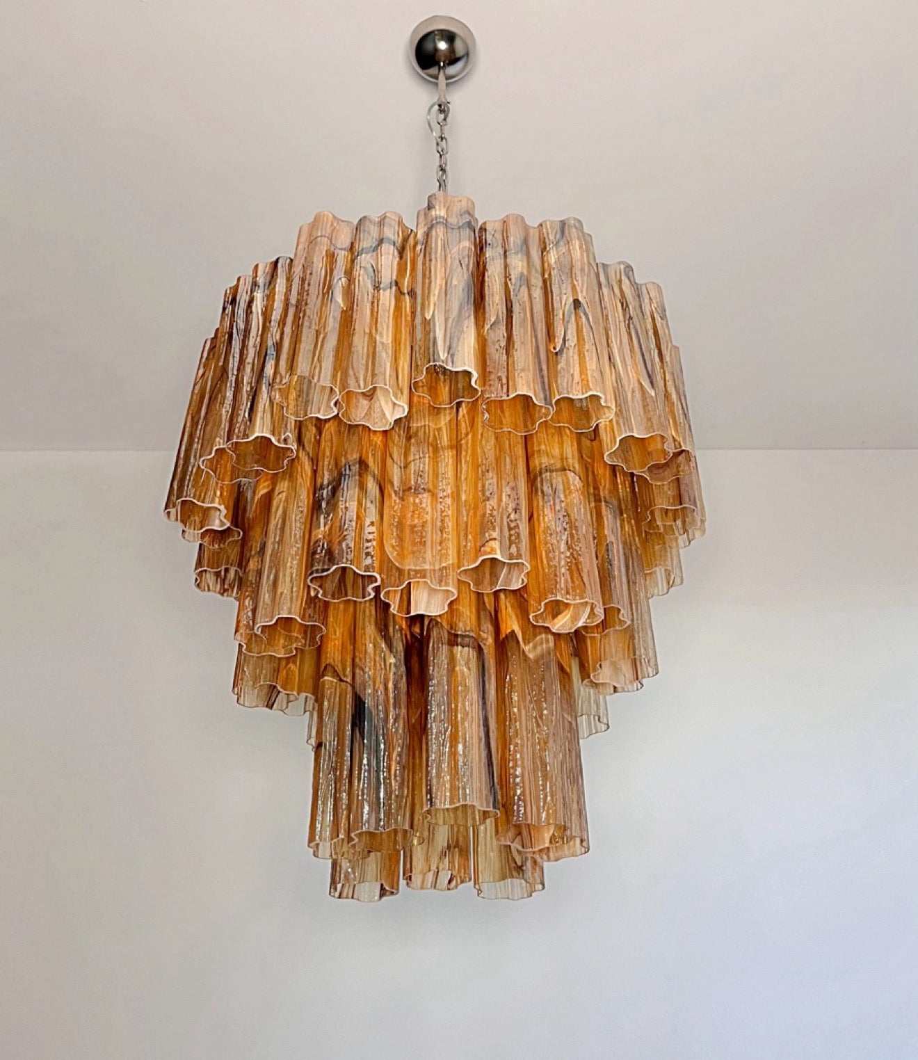 Murano Lysekrone | 48 Gule Alabaster Sorte Rørglass