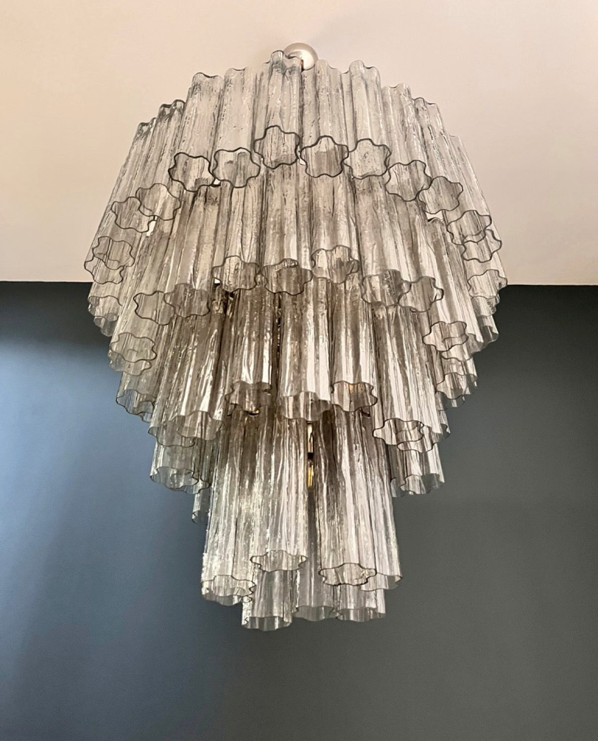 Murano Lysekrone | 80 Røykfargede Rørglass