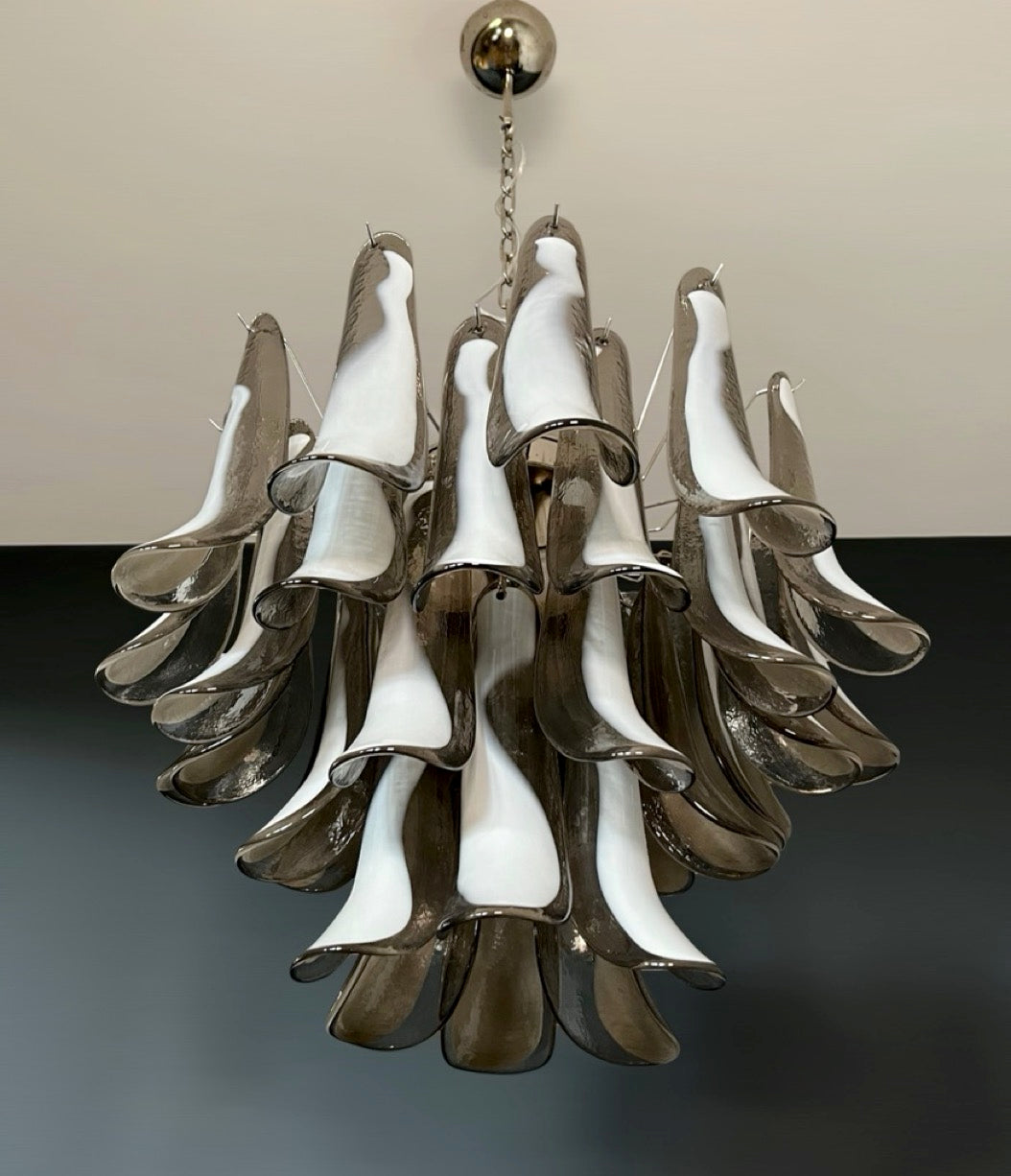 Italian vintage Murano chandelier – Mazzega – 36 lattimo smoked glass petals