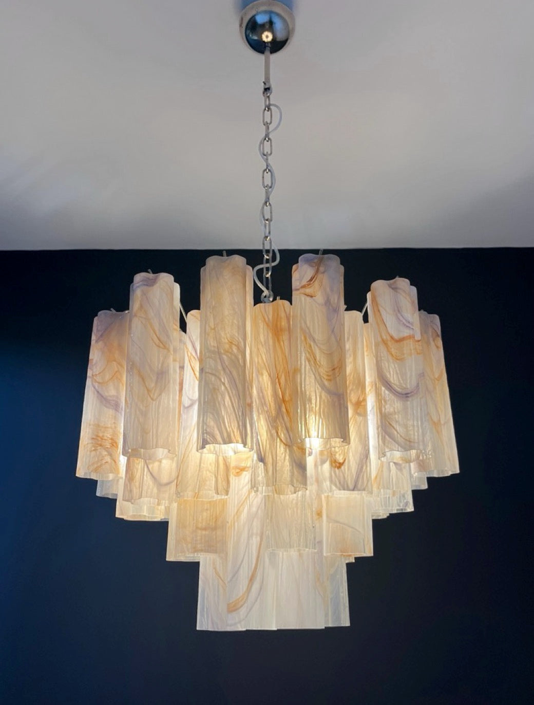 Fantastic Glass Tube Chandelier – 36 alabaster wisteria glasses
