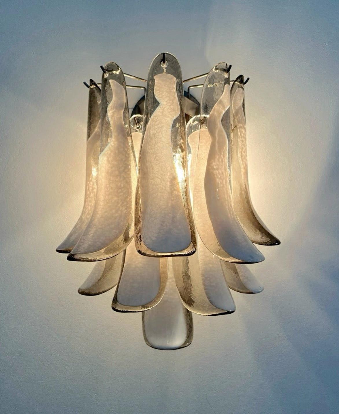 Pair of Vintage Italian Murano wall lights – Mazzega – 10 smoked lattimo glass petals