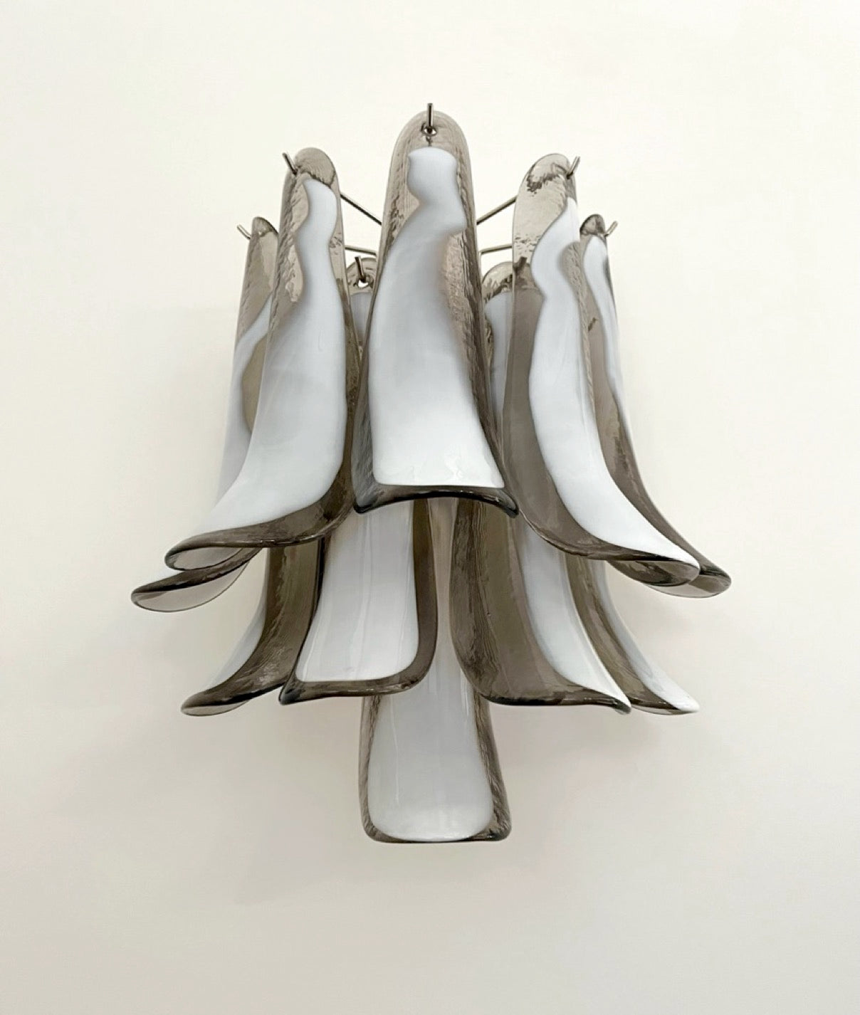 Pair of Vintage Italian Murano wall lights – Mazzega – 10 smoked lattimo glass petals