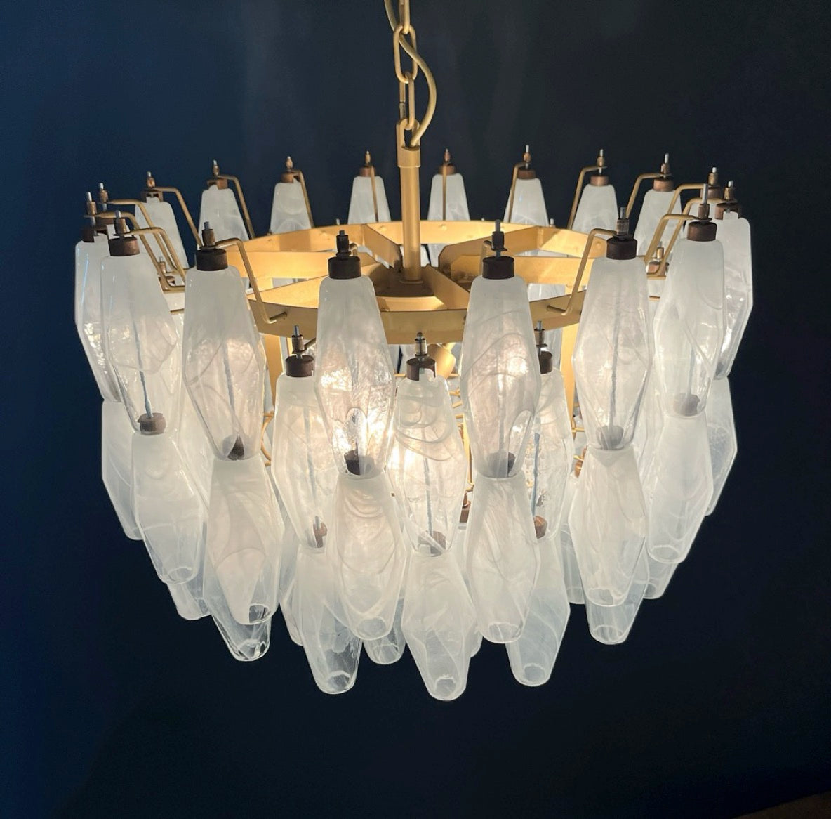 Amazing Murano glass Candelier – 107  white alabaster poliedri