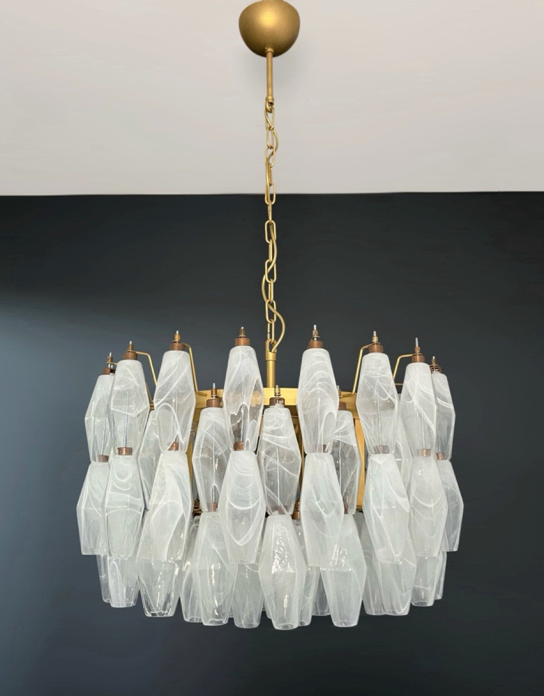 Amazing Murano glass Candelier – 107  white alabaster poliedri