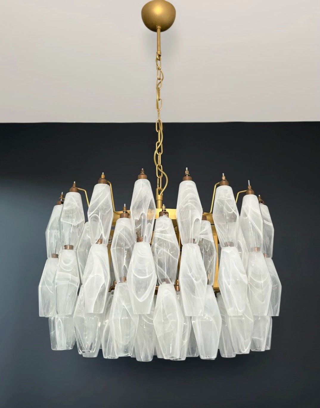 Amazing Murano glass Candelier – 107  white alabaster poliedri