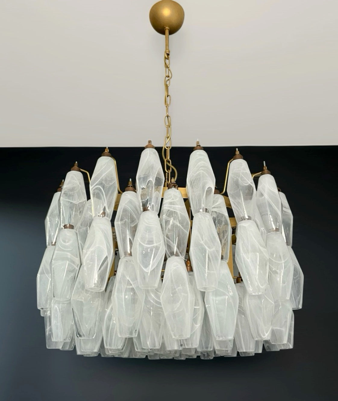 Amazing Murano glass Candelier – 107  white alabaster poliedri