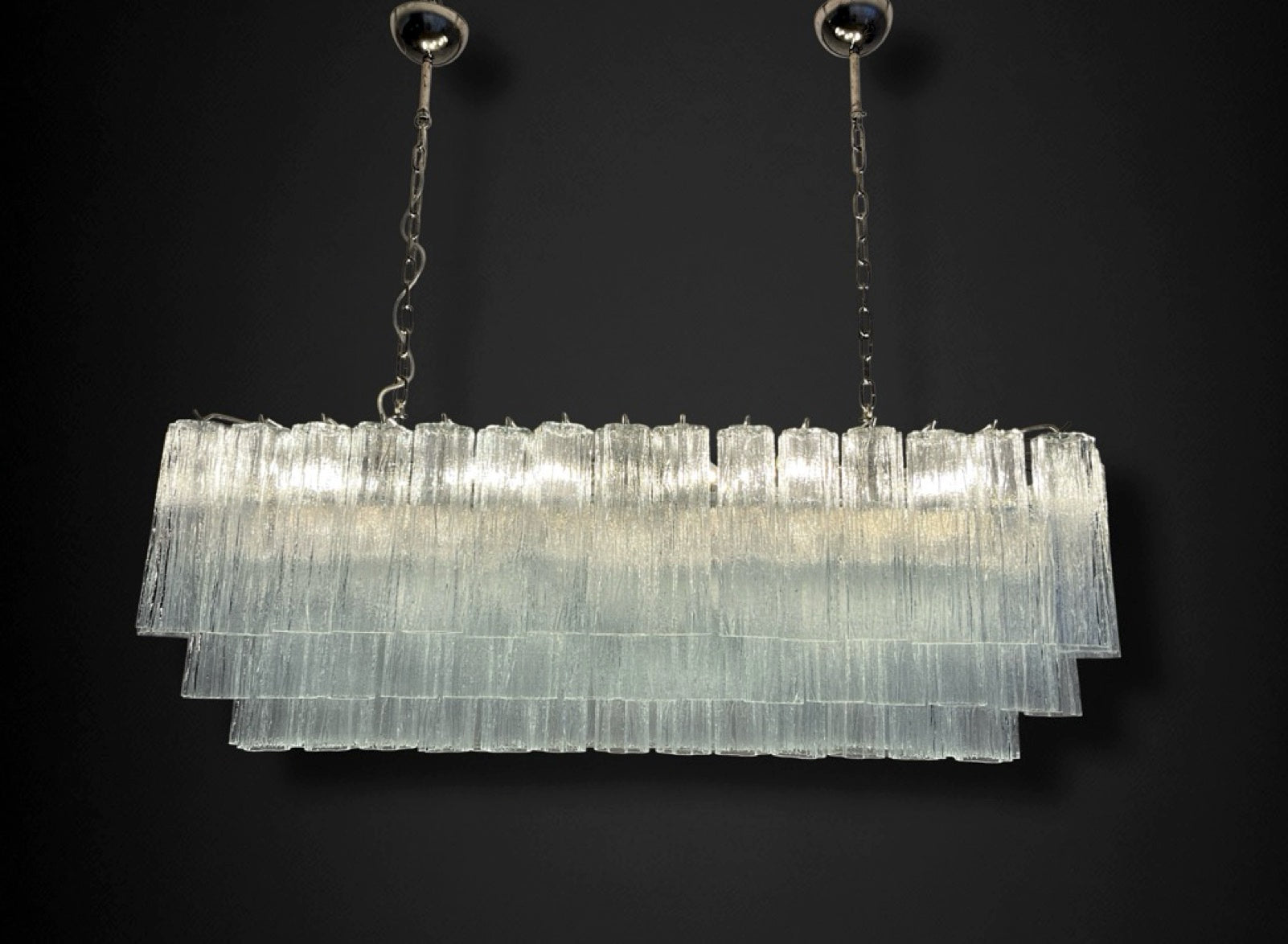 Elegant Murano tube Chandelier – 114 clear glasses