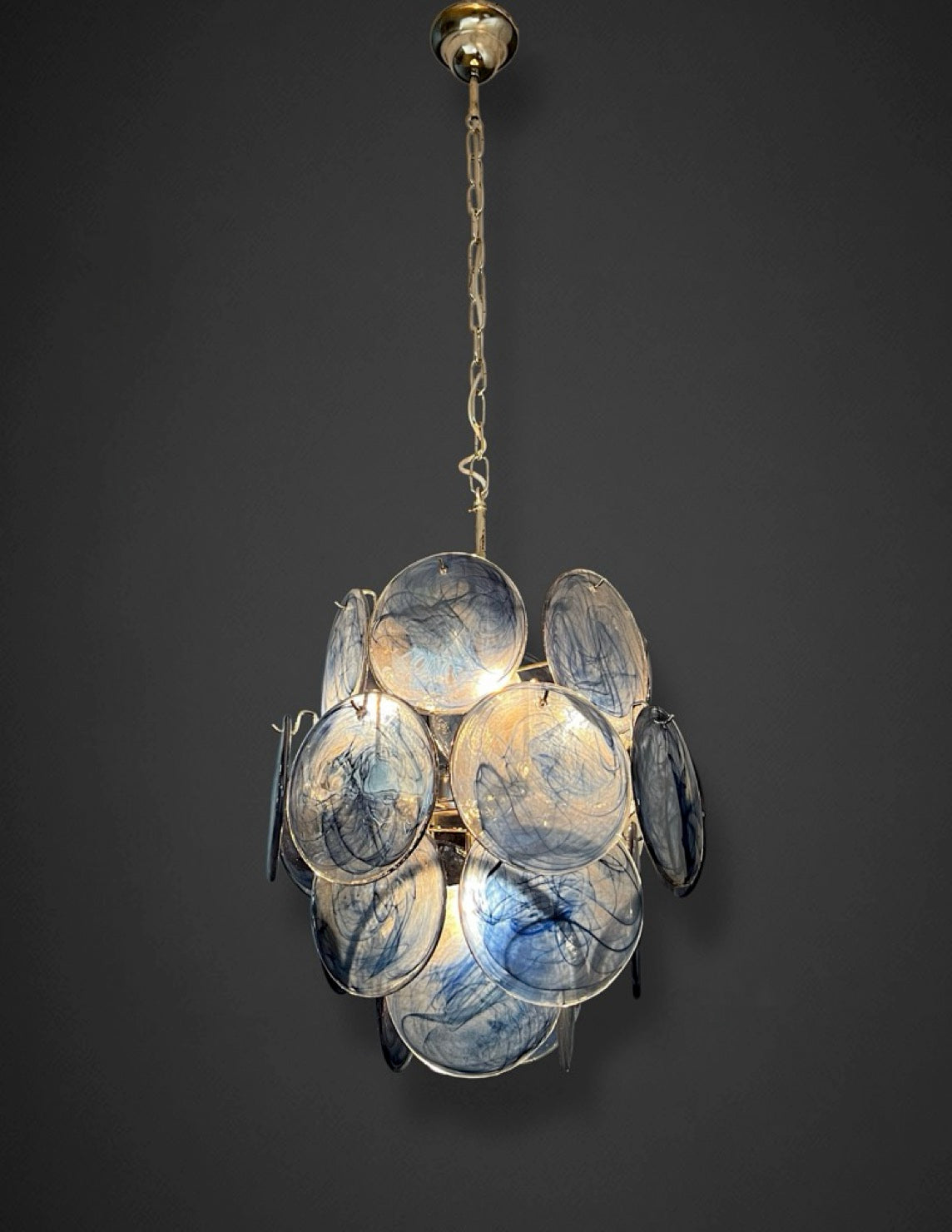 Vintage Italian Murano chandelier – 24 blackboard blue disks