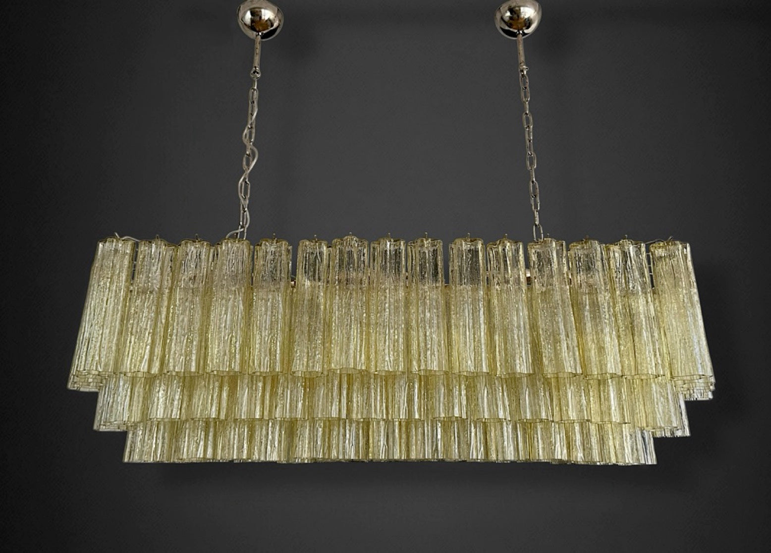 Elegant Murano tube Chandelier – 114 clear amber glasses