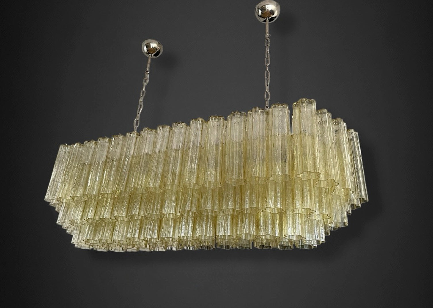 Elegant Murano tube Chandelier – 114 clear amber glasses