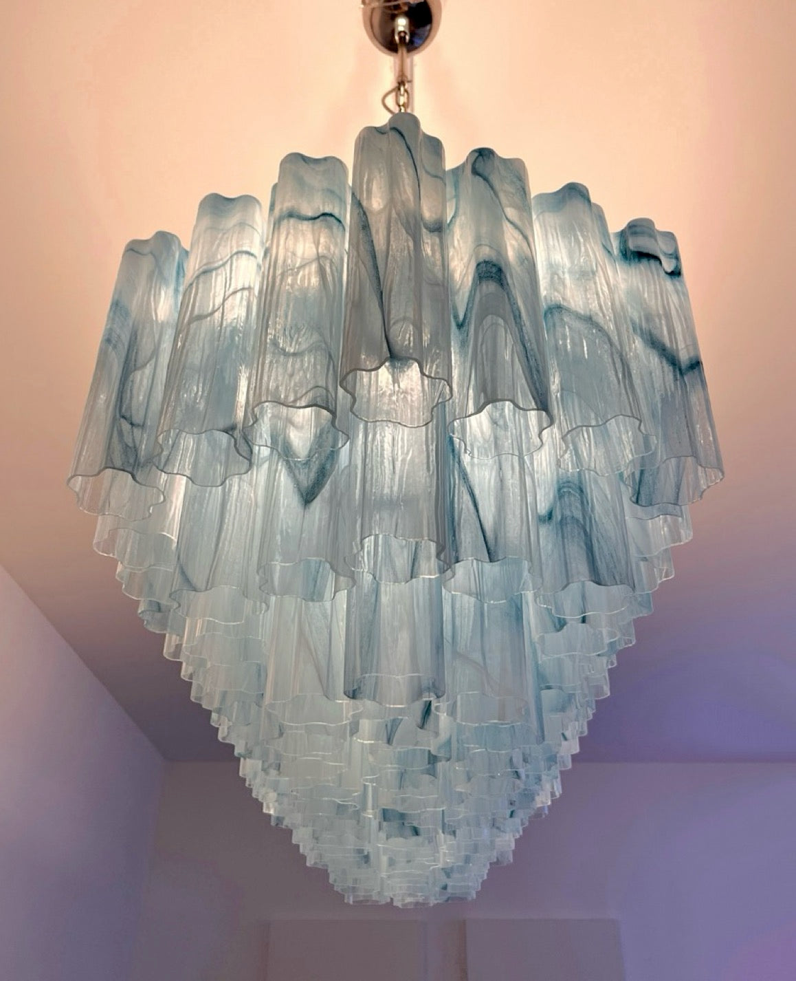 Elegant Murano tube Chandelier – 114 blue alabaster glasses
