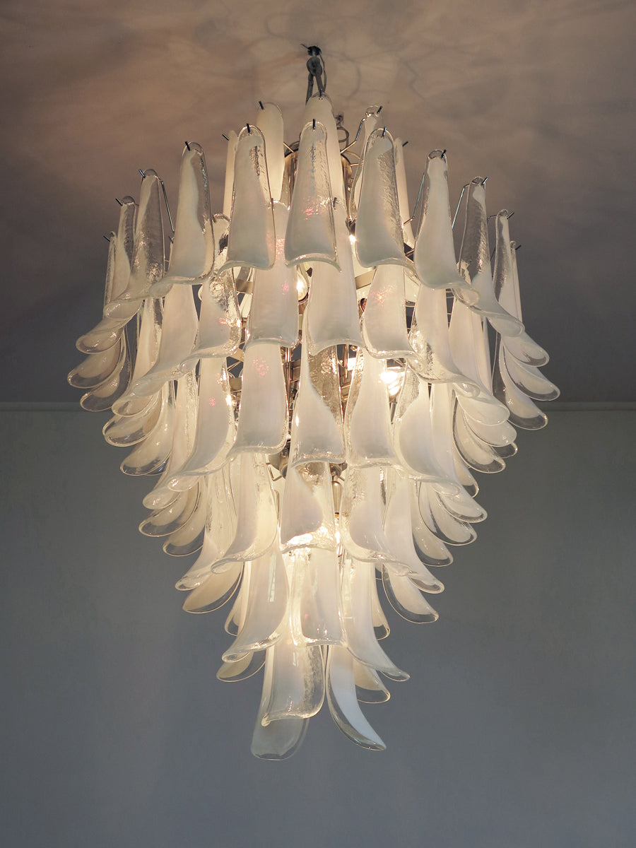 Murano Chandelier | 85 Clear cone leaf glasses